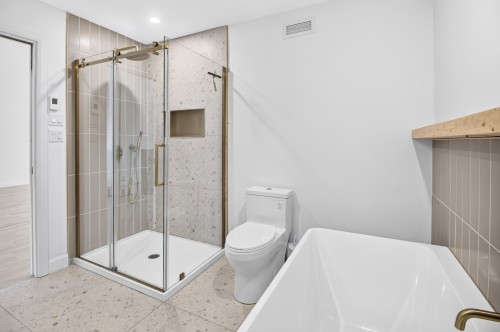 Salle de bains - 70 Rue Massicotte, Champlain, QC 