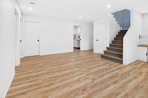 Salon - 70 Rue Massicotte, Champlain, QC 