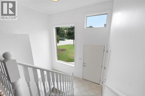 257 Dieppe CRESCENT , Kingsville, Ontario N9Y 4E8 5