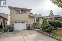 119 MILTON STREET  Toronto, ON M8Y 2Y4