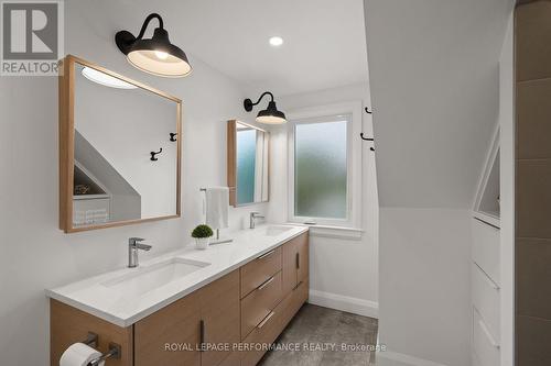 2189 Blossom Drive, Ottawa, ON 