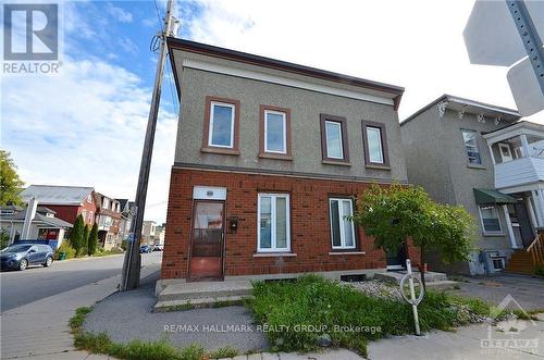 Imported from oreb - 205 Rochester Street, Ottawa, ON 