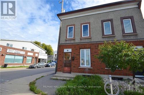 Imported from oreb - 205 Rochester Street, Ottawa, ON 