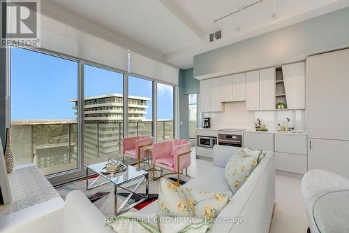 6013 - 3883 QUARTZ ROAD , Mississauga, Ontario L5B 0M4 3