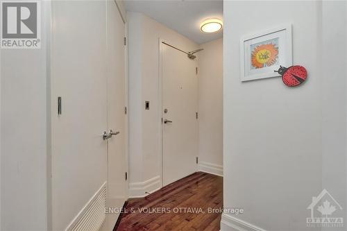 304 - 457 MCLEOD STREET , Ottawa, Ontario K1R 5P5 3