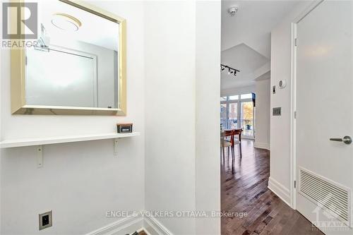 304 - 457 MCLEOD STREET , Ottawa, Ontario K1R 5P5 4