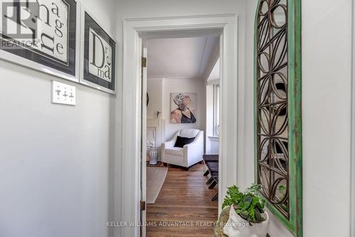 376 GLEN MANOR DRIVE , Toronto, Ontario M4E 2X9 2