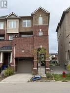 221 HARDING PARK STREET  Newmarket, ON L3Y 0E3