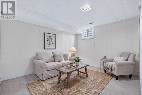 Virtually staged - 1238 St. Paul Avenue, Ottawa, ON 