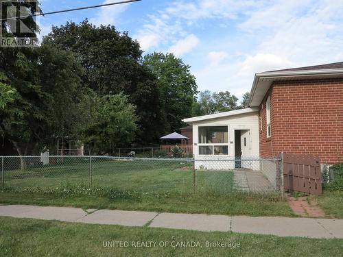 456 DREWRY AVENUE , Toronto, Ontario M2R 2K7 5