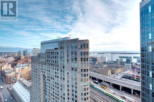 2910 - 8 THE ESPLANADE , Toronto, Ontario M5E 0A6 2