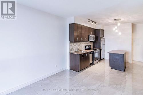 813 - 2885 BAYVIEW AVENUE , Toronto, Ontario M2K 0A3 4