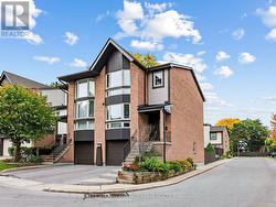 55 ENGLISH IVYWAY  Toronto, ON M2H 3M3