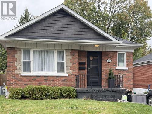 LOWER - 214 GREENWOOD AVENUE , Oshawa, Ontario L1J 1W6 2