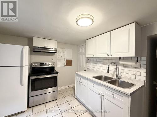 LOWER - 214 GREENWOOD AVENUE , Oshawa, Ontario L1J 1W6 5