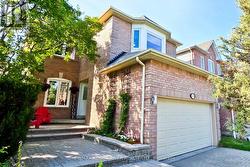 6 KNOTTY PINE DRIVE  Whitby, ON L1R 2J6