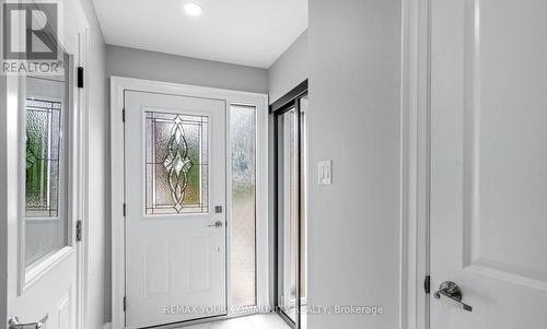 700 STONEPATH CIRCLE , Pickering, Ontario L1V 3T1 2