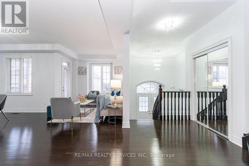 5452 Meadowcrest Avenue, Mississauga, ON 