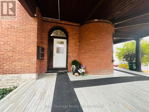 3 - 80 BRIDGE STREET W , Belleville (Belleville Ward), Ontario K8P 1J5 2