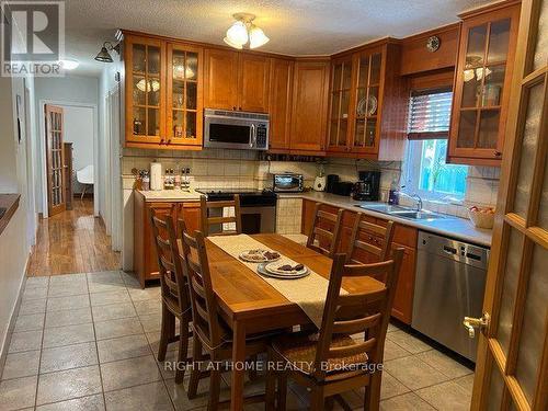 MAIN FLOOR - 15 LYNNHAVEN ROAD , Toronto, Ontario M6A 2K7 2