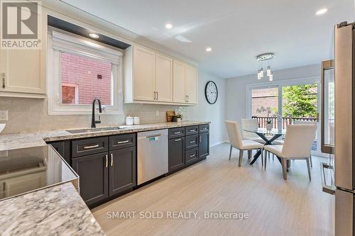 853 Apple Gate Court, Mississauga, ON 