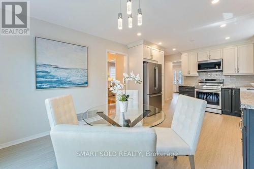 853 Apple Gate Court, Mississauga, ON 