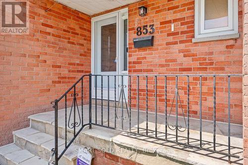 853 Apple Gate Court, Mississauga, ON 