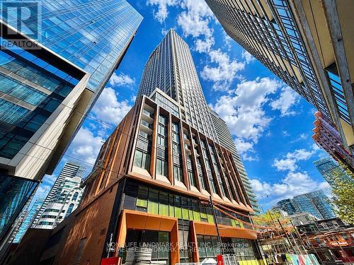 2802 - 400 KING STREET W , Toronto, Ontario M5V 0X8