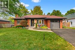 25 ELM Street  Brantford, ON N3R 4T7