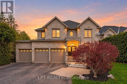 112 TYLER STREET  Aurora, ON L4G 2N3