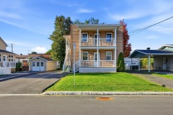 47  - 49 Rue Valois Drummondville, QC J2C 2T5