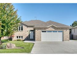 879 WESTWOOD  Lakeshore, ON N8L 1E9