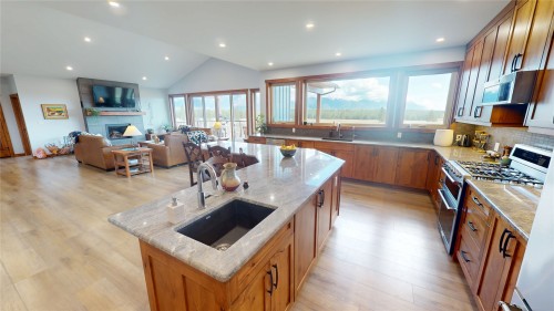 7905 Joe Sun Road, Kimberley, BC 