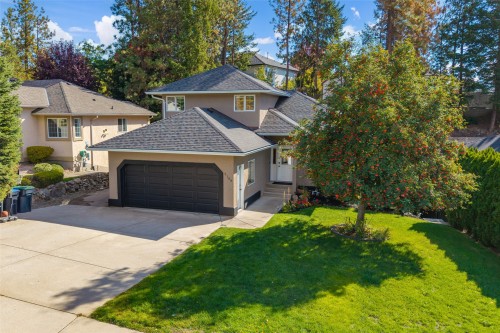 2109 Sunview Drive  West Kelowna, BC V1Z 3P9