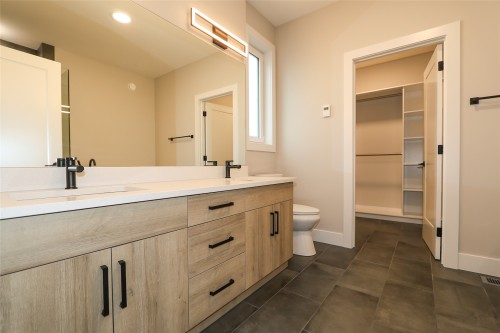 726 St Mary River Drive, Kimberley, BC 
