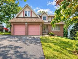 53 Oceanview Drive  Bedford, NS B4A 4C4