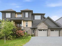 19 Weybridge Lane  Bedford, NS B4B 0R9