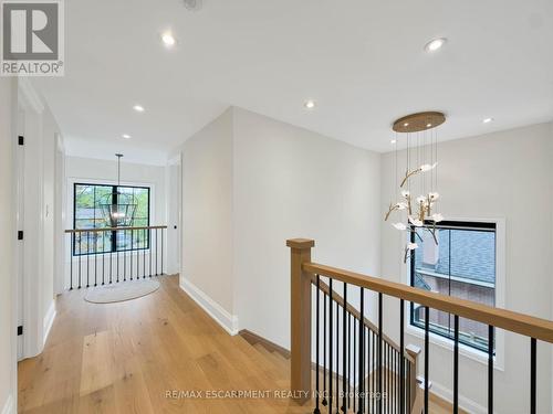 260 Kent Crescent, Burlington, ON 