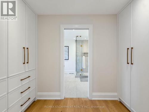 260 Kent Crescent, Burlington, ON 