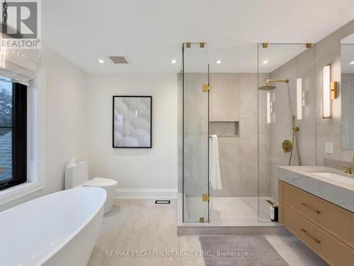 260 Kent Crescent, Burlington, ON 