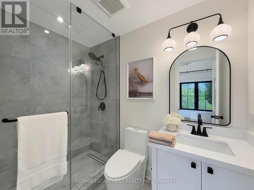 260 Kent Crescent, Burlington, ON 