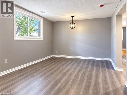 93 BRYBECK Crescent Unit# C , Kitchener, Ontario N2M 2C5 5
