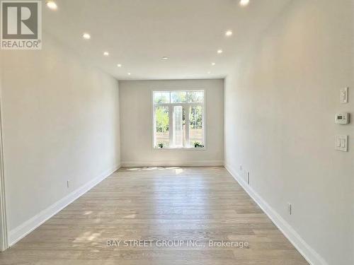 32 MOREAU WAY , Springwater, Ontario L9X 0S6 5