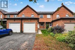 49 ROBARTS CRESCENT Ottawa, ON K2L 3Z3