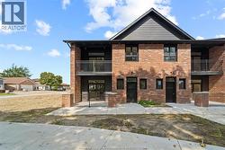 515 DALHOUSIE STREET Unit# 2B Amherstburg, ON N9V 3P3