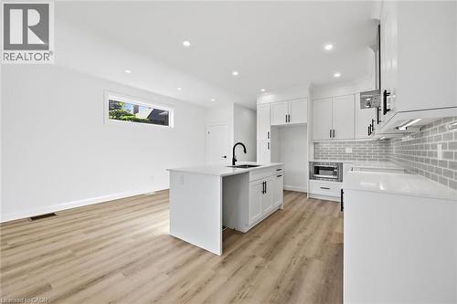 48 Melbourne Street, Hamilton, ON 