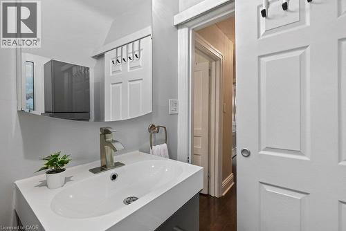 427 Jackson Street W, Hamilton, ON 