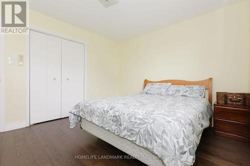 2419 Cashmere Avenue, Mississauga, ON 