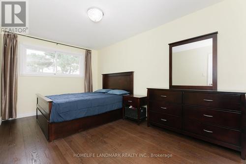 2419 Cashmere Avenue, Mississauga, ON 