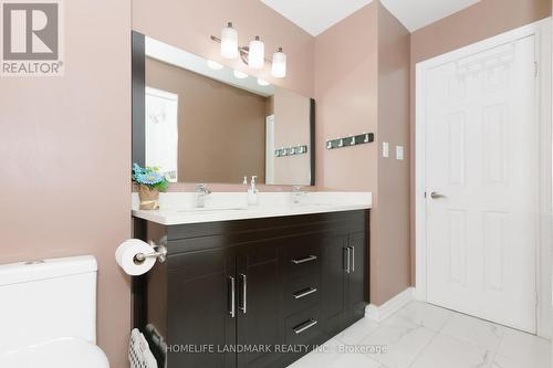 2419 Cashmere Avenue, Mississauga, ON 